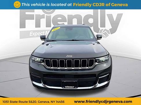 Used 2022 Jeep Grand Cherokee L Limited AWD/4WD image 2