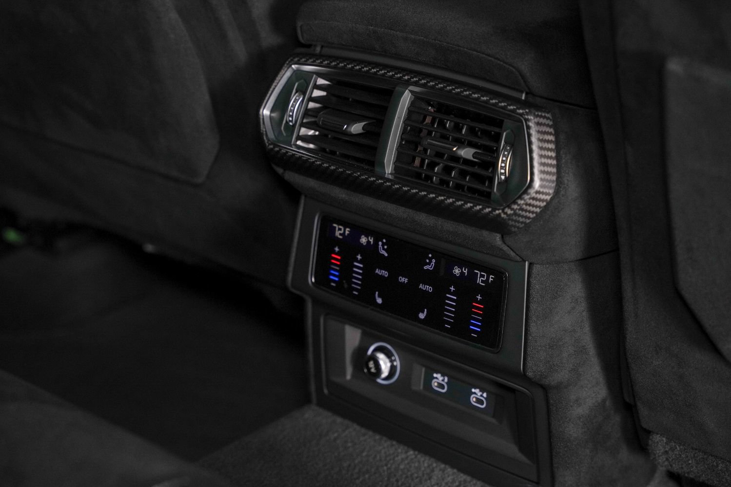 Used 2023 Lamborghini Urus Performante AWD/4WD image 47