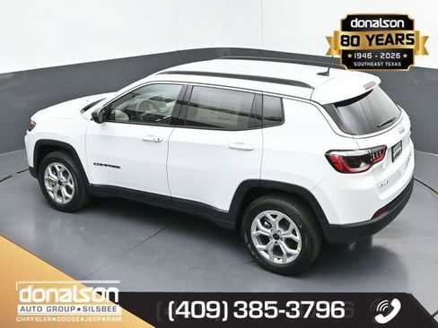 New 2026 Jeep Compass Latitude image 18