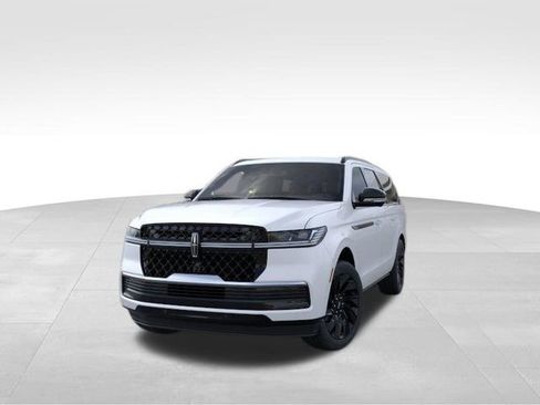 New 2025 Lincoln Navigator L Reserve w/ Jet Appearance Package image 3