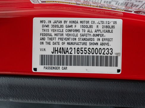 Used 2005 Acura NSX T image 18