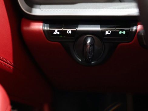 Used 2021 Porsche 911 Targa 4S image 38