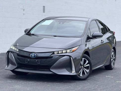 Used 2017 Toyota Prius Prime Premium FWD image 1