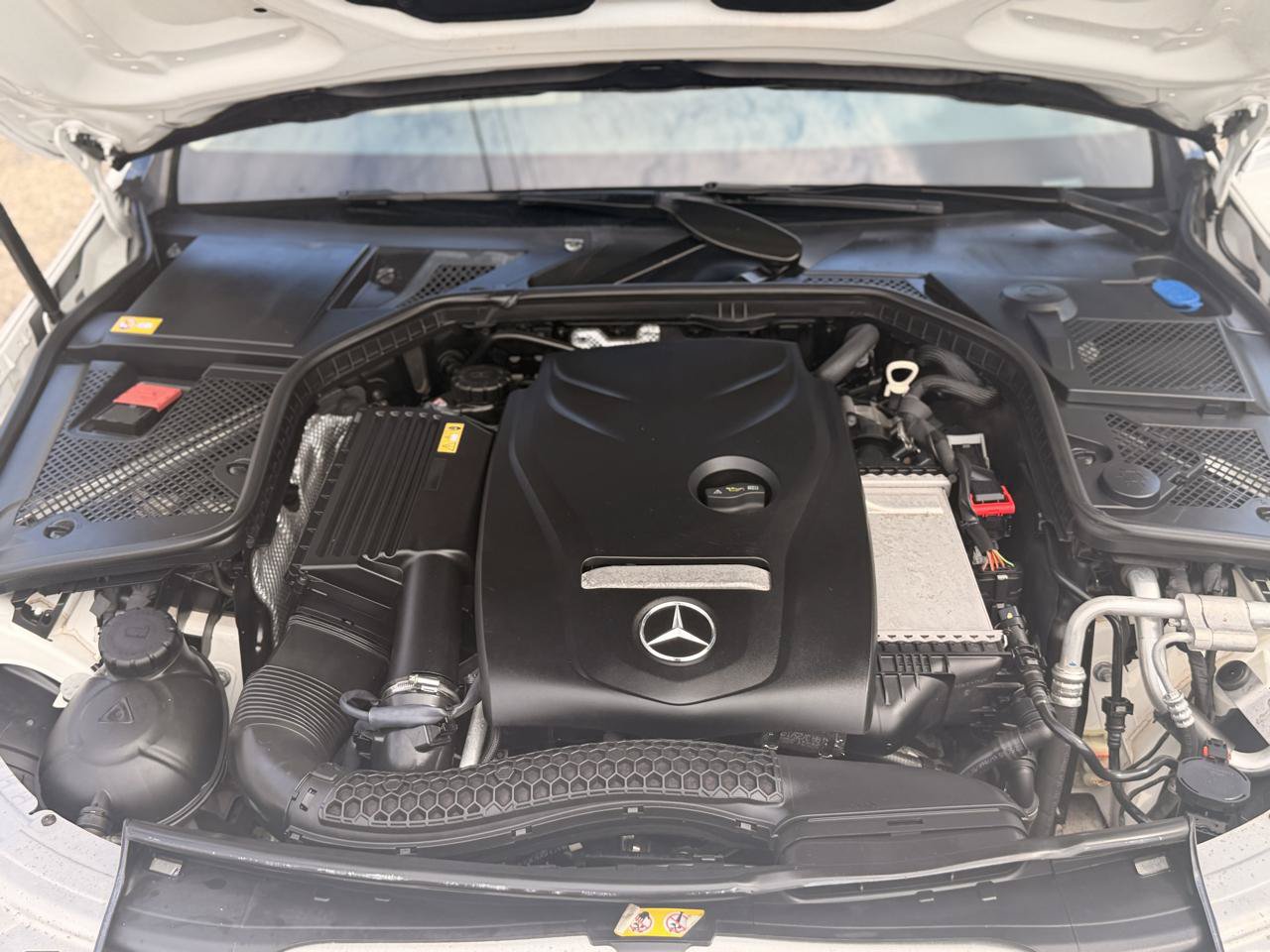 Used 2015 Mercedes-Benz C 300 4MATIC Sedan image 16