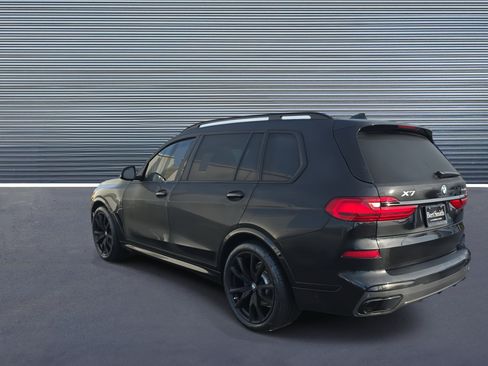 Used 2022 BMW X7 xDrive40i w/ M Sport Package image 4