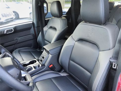 New 2026 Ford Bronco Outer Banks AWD/4WD image 15