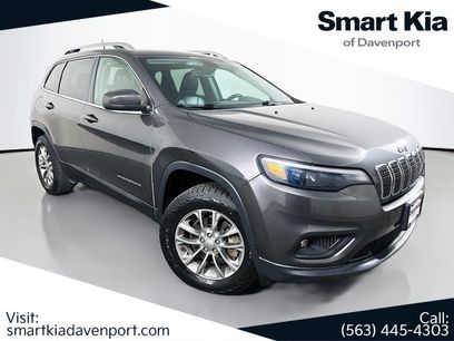 Used 2019 Jeep Cherokee Latitude Plus w/ Comfort/Convenience Group