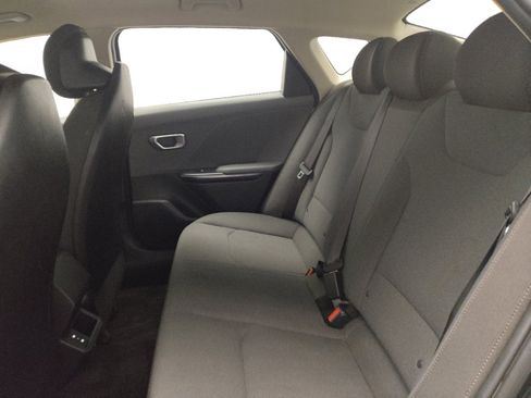 Used 2025 Kia K4 FWD image 18
