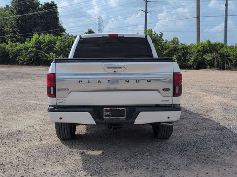 Used 2018 Ford F150 Platinum w/ Equipment Group 701A Luxury AWD/4WD image 5