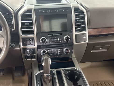 Used 2018 Ford F150 King Ranch w/ Equipment Group 601A Luxury RWD image 17