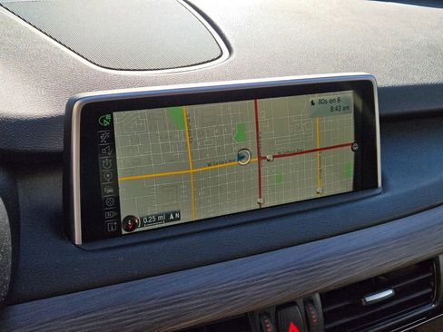 Used 2015 BMW X5 xDrive35i image 10