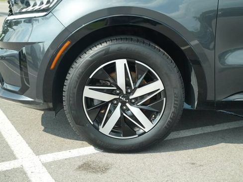 Used 2023 Kia Sorento S FWD image 10