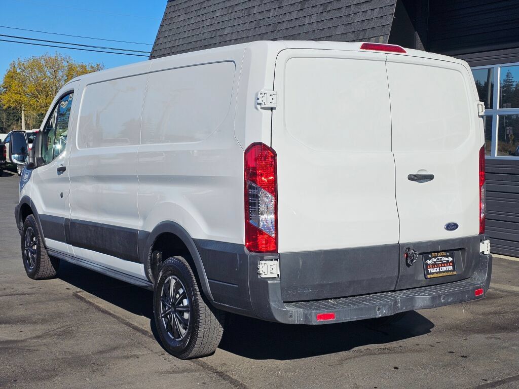 Used 2018 Ford Transit 250 130 Low Roof RWD image 3
