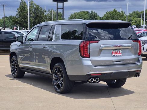 Certified 2024 GMC Yukon XL Denali AWD/4WD image 4