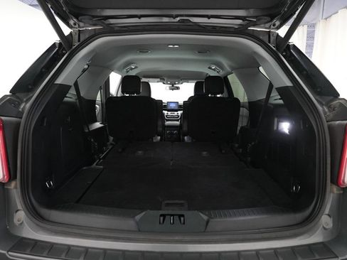 Used 2023 Ford Explorer XLT w/ Equipment Group 202A image 10