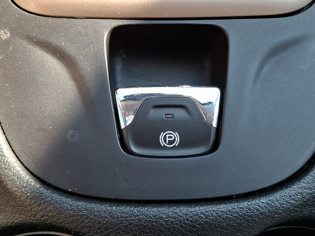 Used 2015 Jeep Cherokee Latitude AWD/4WD image 20