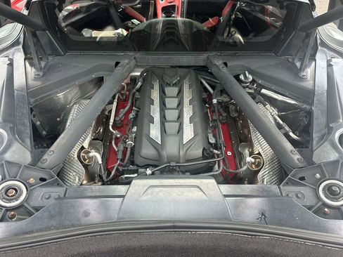 Used 2022 Chevrolet Corvette Stingray Preferred Cpe w/ Z51 Performance Package RWD image 27