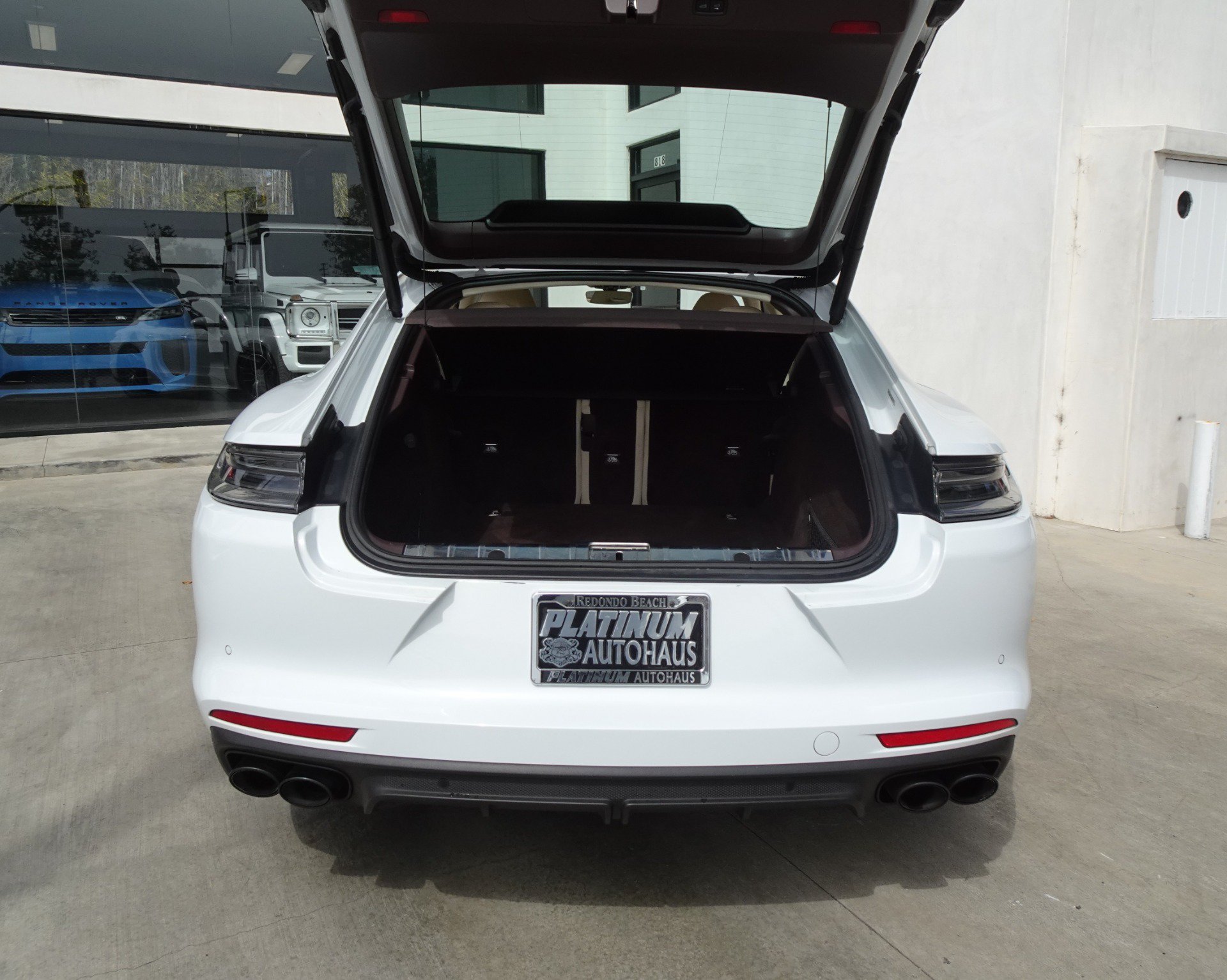 Used 2022 Porsche Panamera Platinum Edition RWD image 7