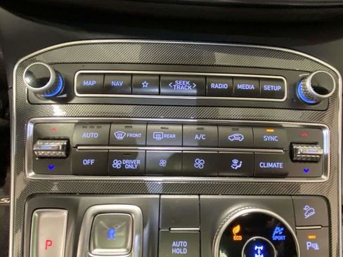 Used 2023 Hyundai Santa Fe Limited image 20