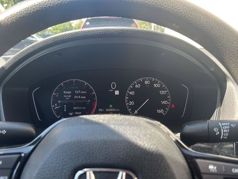 Used 2022 Honda Civic LX image 5