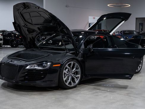 Used 2011 Audi R8 V10 AWD/4WD image 32
