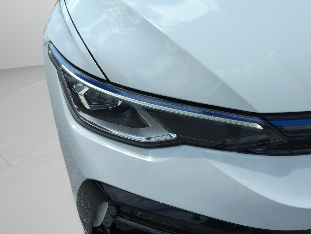 New 2026 Volkswagen Golf AWD/4WD image 17