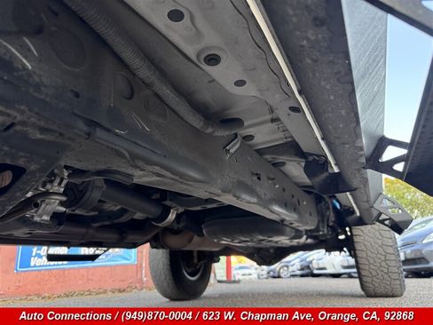 Used 2017 Toyota Tacoma TRD Off-Road image 37