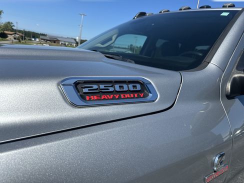 Used 2019 RAM 2500 Big Horn AWD/4WD image 4