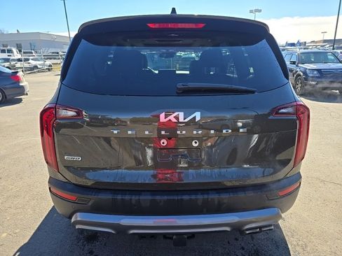 Certified 2022 Kia Telluride EX w/ EX Premium Package image 6
