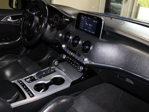 Used 2021 Kia Stinger GT AWD/4WD image 30