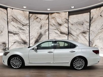 Used 2017 Lexus LS 460 AWD w/ Comfort Package