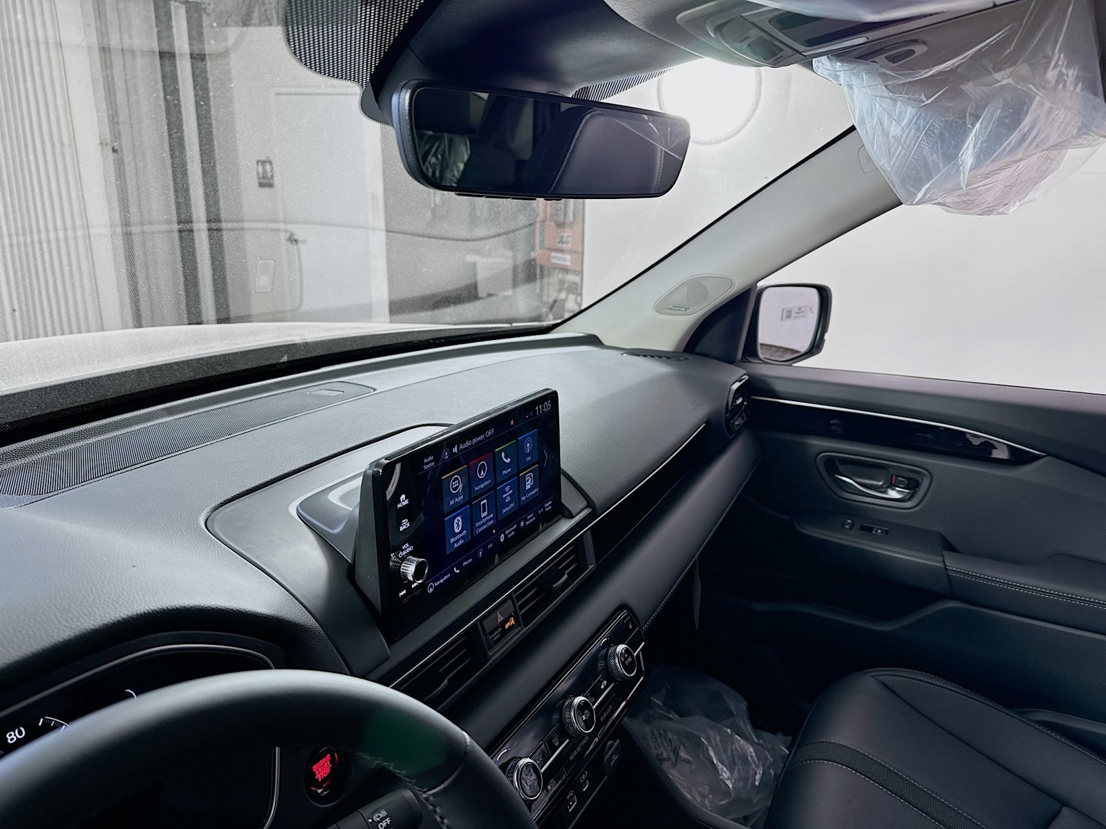 Used 2025 Honda Pilot Touring image 12