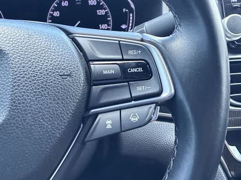 Used 2018 Honda Accord Sport image 25