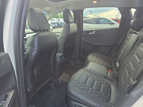 Certified 2023 Ford Escape Platinum w/ Premium Technology Package AWD/4WD image 28