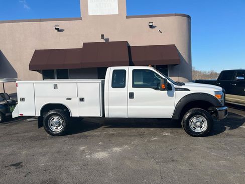 Used 2014 Ford F350 XL image 4