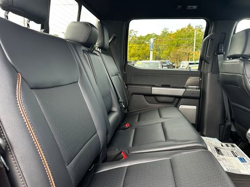 New 2025 Ford F150 Lariat w/ Equipment Group 501A Mid image 32