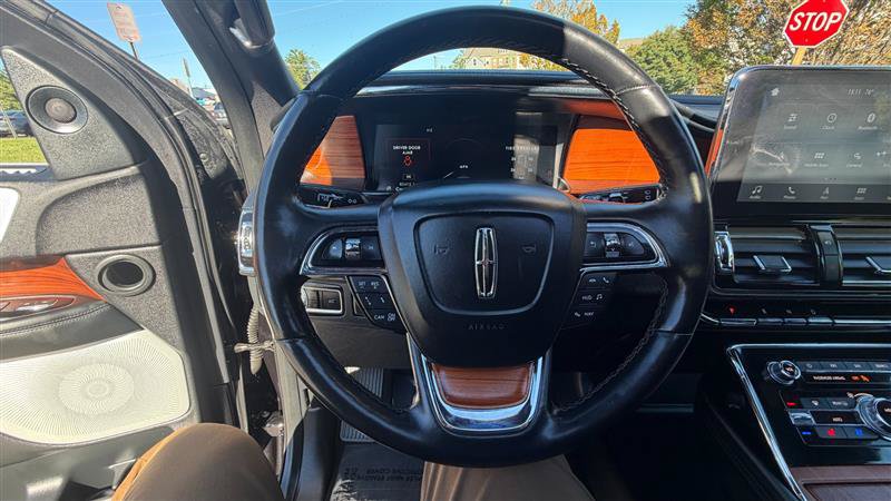 Used 2019 Lincoln Navigator L Reserve w/ Cargo Package AWD/4WD image 31