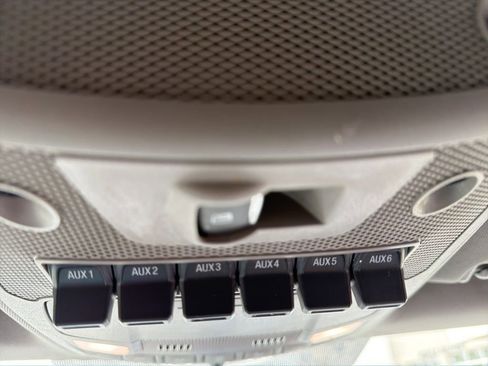 Used 2019 Ford F350 Lariat w/ Lariat Value Package AWD/4WD image 19