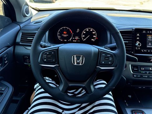 New 2026 Honda Ridgeline RTL image 14