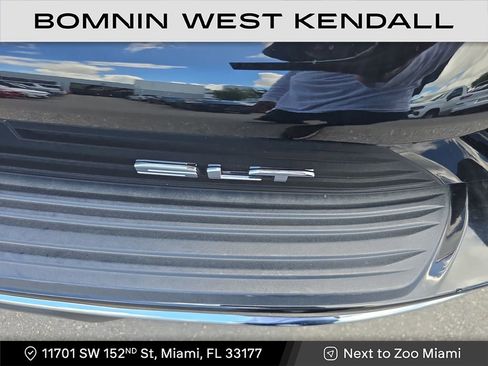 Used 2023 GMC Yukon XL SLT image 5