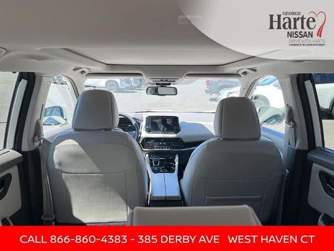 Certified 2023 Nissan Rogue SL w/ SL Premium Package AWD/4WD image 30