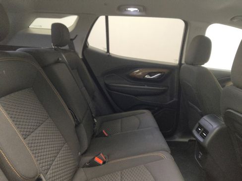 Used 2020 GMC Terrain SLE image 19