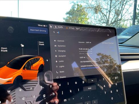 Used 2026 Tesla Model Y AWD image 22