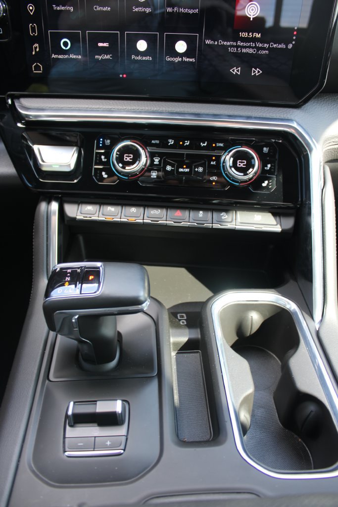 Used 2023 GMC Sierra 1500 Denali AWD/4WD image 34