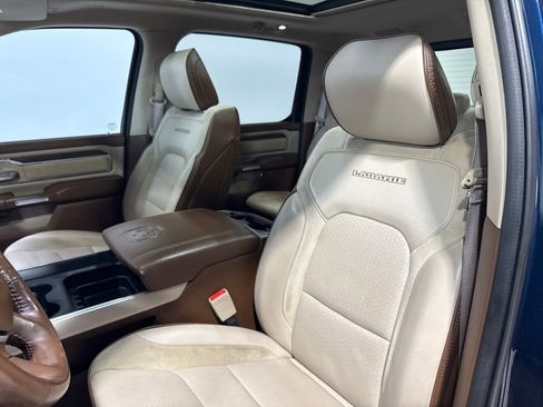 Used 2019 RAM 1500 Laramie AWD/4WD image 30