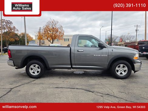 Used 2012 RAM 1500 Classic SLT image 2