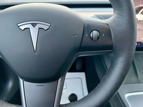 Used 2023 Tesla Model 3 Standard Range image 25