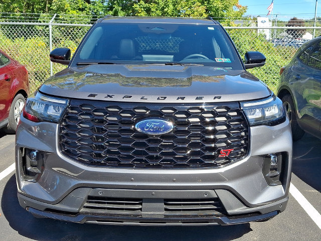 Used 2026 Ford Explorer ST w/ Sun And Sound Package AWD/4WD image 2