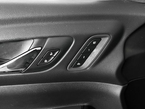 Used 2021 GMC Acadia SLT w/ Elevation Edition image 25