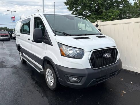 Used 2025 Ford Transit 250 Low Roof w/ Exterior Upgrade Package RWD image 2